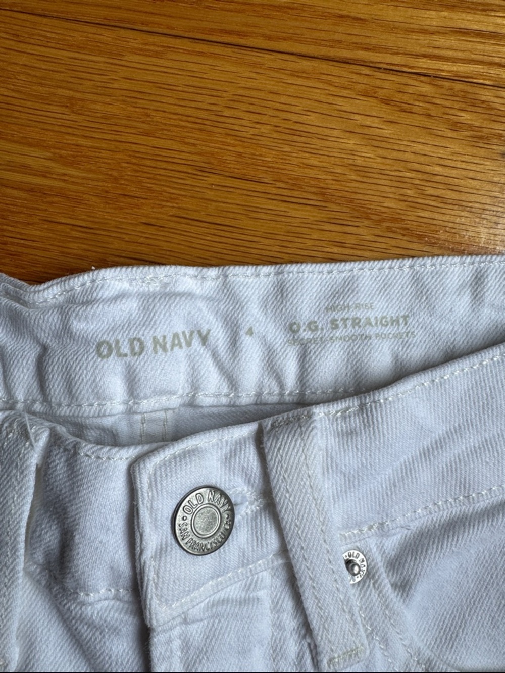 Old Navy OG straight white jeans NWT - Picture 3 of 5